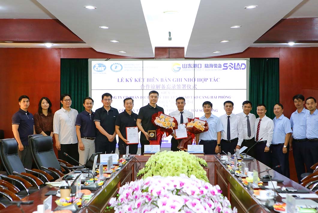 CÔNG TY CP DỊCH VỤ KỸ THUẬT VÀ ĐÀO TẠO CẢNG HẢI PHÒNG (HPTTS) KÝ KẾT BẢN GHI NHỚ HỢP TÁC VỚI SEALAND EQUIPMENT GROUP- THÚC ĐẨY CHUYỂN GIAO CÔNG NGHỆ VÀ PHÁT TRIỂN DỊCH VỤ KỸ THUẬT CẢNG BIỂN
