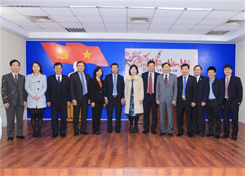 Port of Haiphong’s Leaders Wish Entire Port Cadres and Employees New Year’s Wishes