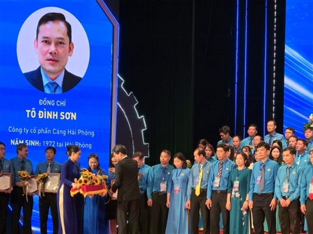 Chủ tịch Công đoàn Cảng Hải Phòng được tôn vinh là “Thủ lĩnh Công đoàn tiêu biểu” toàn quốc năm 2026