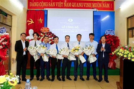 Đại Hội đồng cổ đông lần thứ nhất và Lễ công bố các quyết định tổ chức, cán bộ và triển khai nhiệm vụ công tác của Công ty cổ phần dịch vụ Kỹ thuật và Đào tạo Cảng Hải Phòng