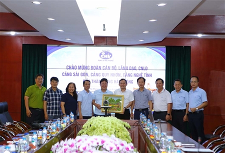 Cảng Hải Phòng đón tiếp đoàn Cán bộ lãnh đạo, người lao động các cảng thành viên VIMC: tăng cường kết nối, phát huy sức mạnh chuỗi logistics Bắc - Trung - Nam