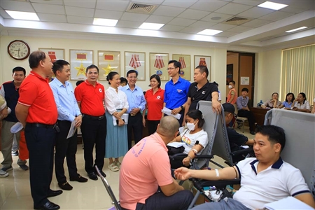 Cán bộ công nhân viên, người lao động Cảng Hải Phòng tích cực hưởng ứng Ngày hội hiến máu năm 2023