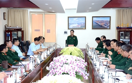 Đoàn khảo sát số 2 Bộ Quốc phòng làm việc tại Công ty Cổ phần Cảng Hải Phòng