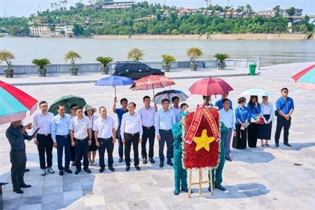 Bộ Xây dựng tổ chức các hoạt động hưởng ứng phong trào “Đền ơn đáp nghĩa” và lan tỏa “Văn hóa tri ân”