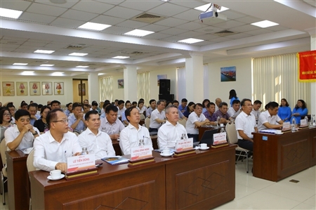 Cảng Hải Phòng sơ kết 6 tháng đầu năm 2025: Bức tranh tăng trưởng ấn tượng giữa bối cảnh thách thức