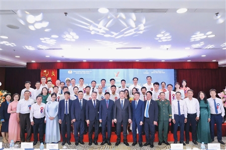 Đoàn đại biểu Cảng Hải Phòng tham dự Hội nghị Thi đua Yêu nước Tổng công ty Hàng hải Việt Nam lần thứ V