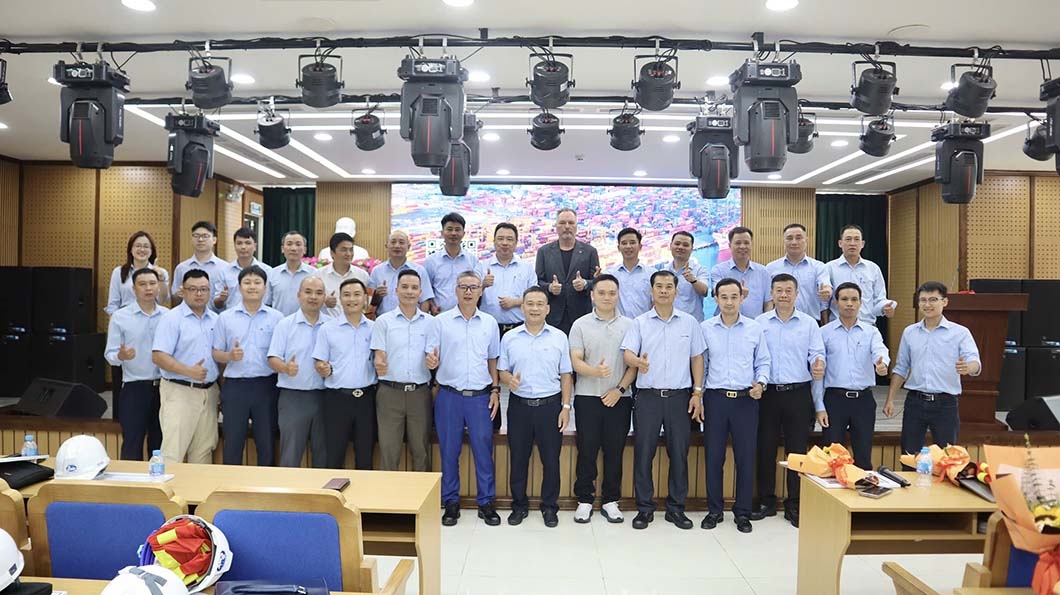 KHOÁ ĐÀO TẠO NÂNG TẦM NĂNG LỰC VẬN HÀNH VÀ AN TOÀN KHAI THÁC CẢNG: HOÀN THÀNH GIAI ĐOẠN 1 “TRAIN TO TRAINER”